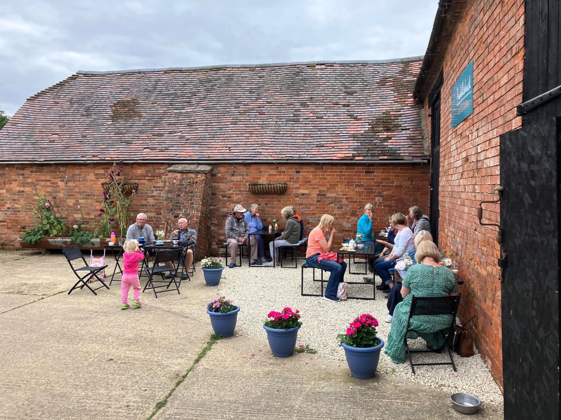 Puddleduck Café & Gallery – photo 2