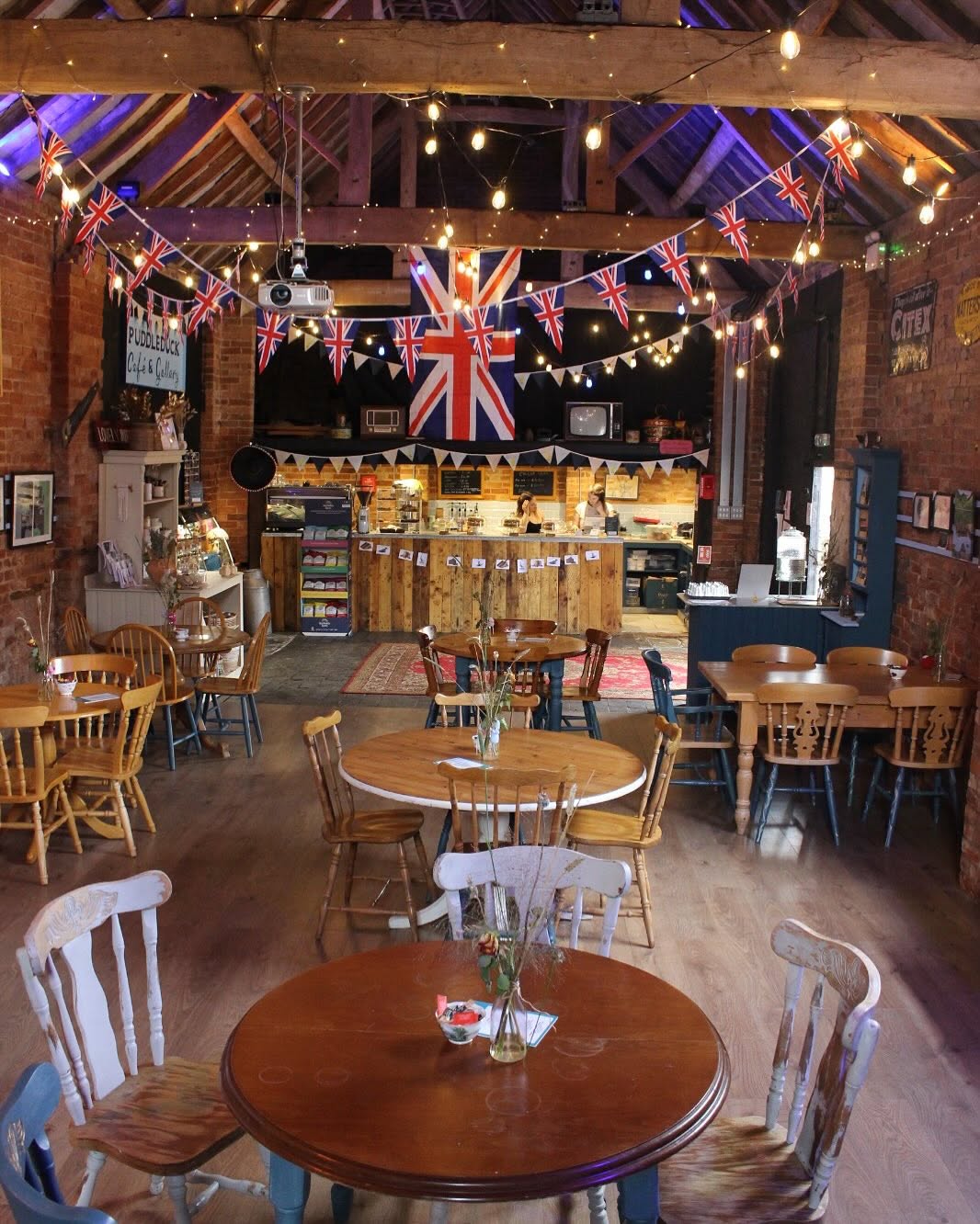 Puddleduck Café & Gallery in Southam / Holt Road